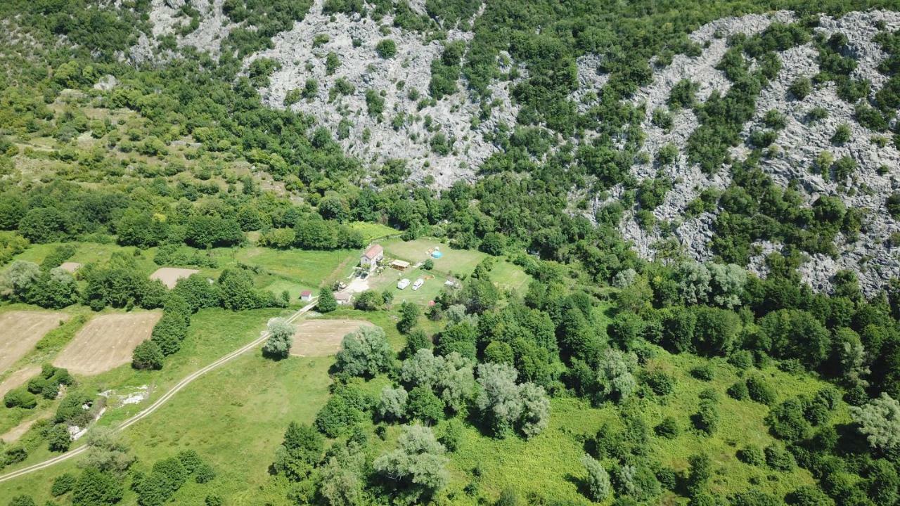 Camp Podkraj Hotel Virpazar Eksteriør billede